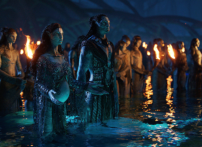 "Donde sea que vayamos, esta familia es nuestro fuerte". Mira el nuevo tráiler de Avatar: El Camino del Agua.
